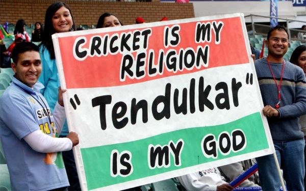 B_Id_75248_Tendulkar_fans