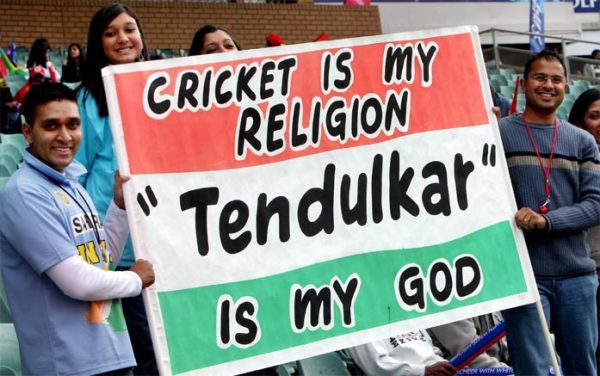 B_Id_75248_Tendulkar_fans